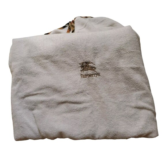 Burberry Towel Large Bath Pool Beach Rare White w Nova Check Piping Trim FLAWS - Picture 9 of 9
